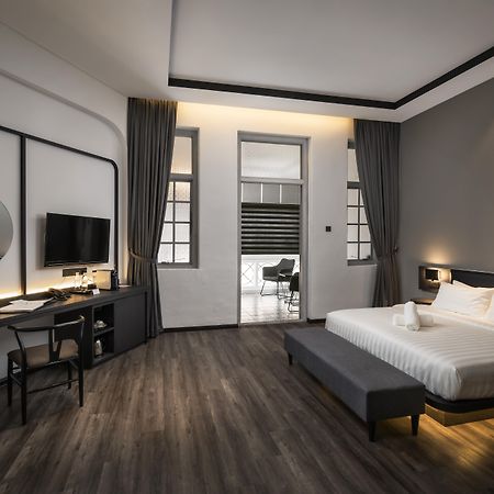 Modern Hotel Georgetown Bagian luar foto
