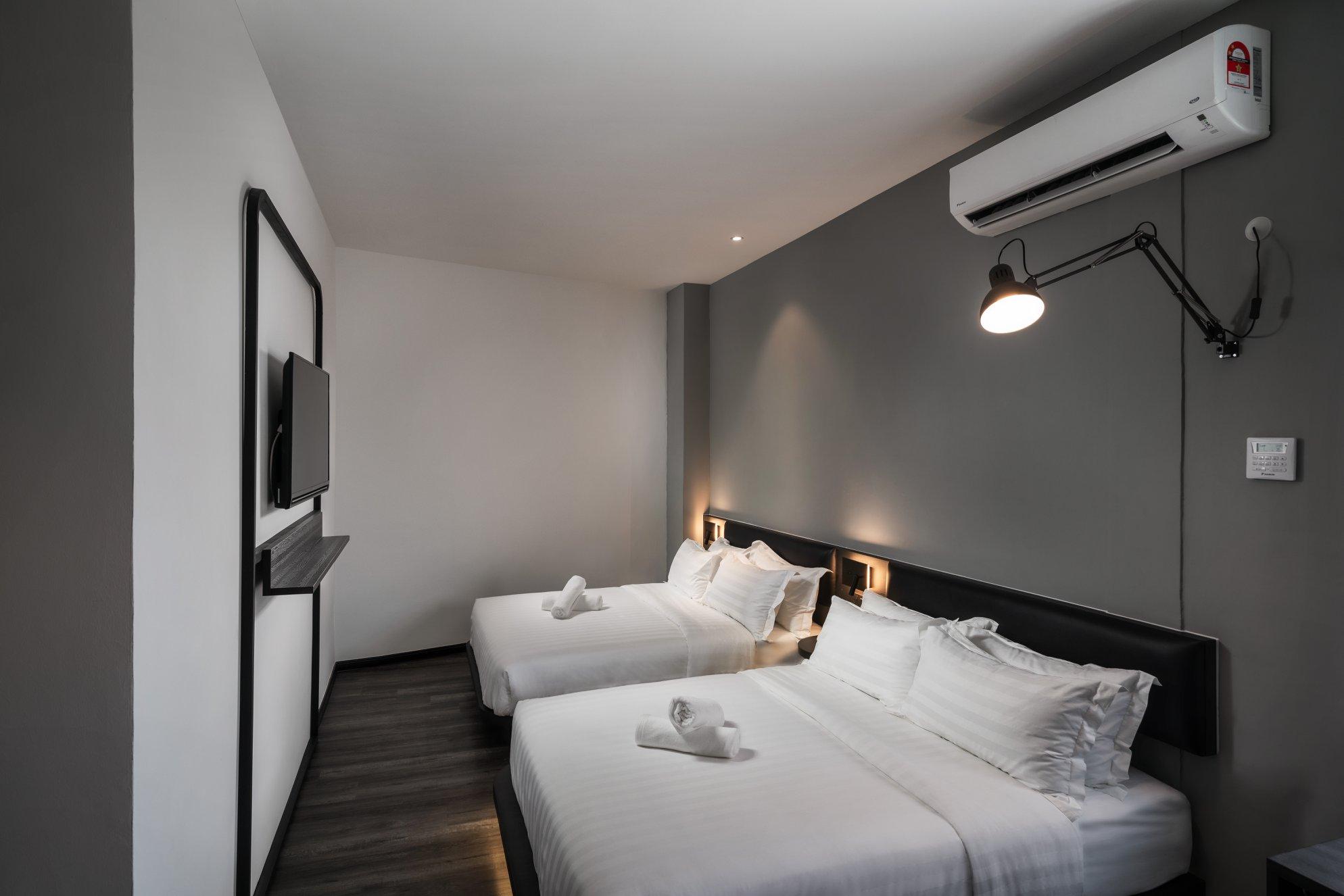Modern Hotel Georgetown Bagian luar foto